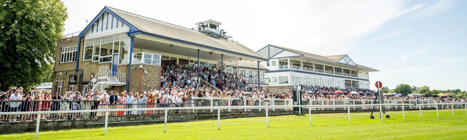 Crowd at Windsor Racecourse